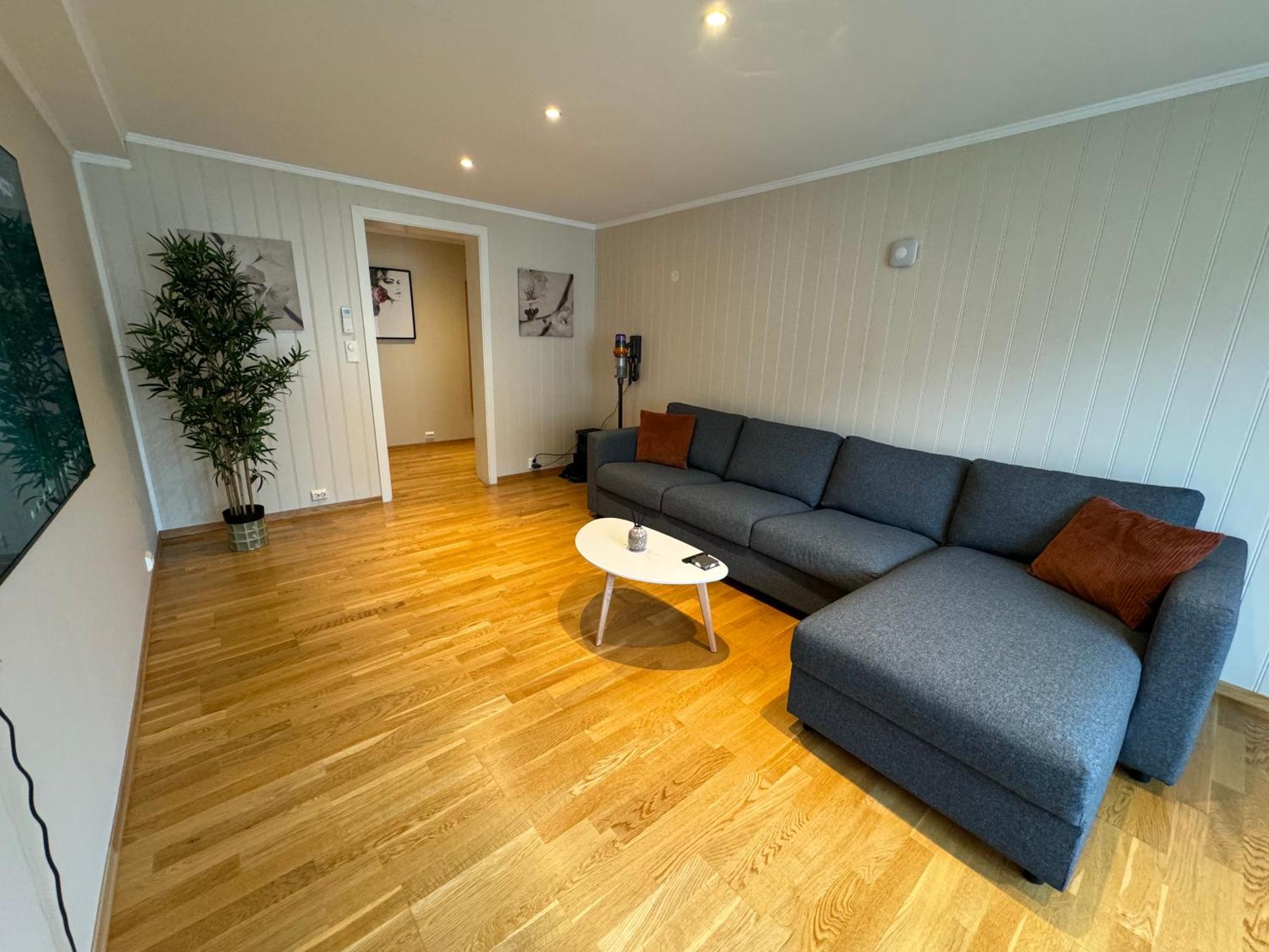 Charming 3-Bedroom Apartment In The Heart Of Kristiansund Eksteriør billede